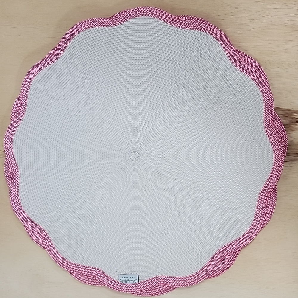 Deborah Rhodes Placemat Border Scallop Ivory & Rose